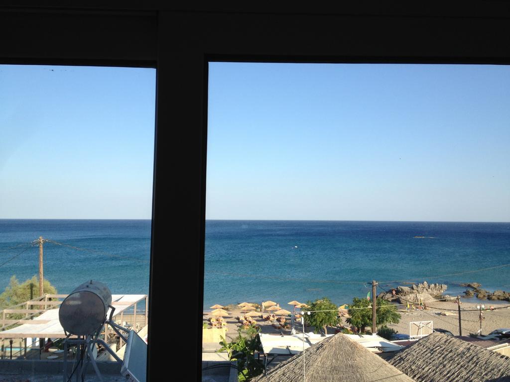 Saint Konstantin Beach Apartments Stegna Habitación foto